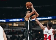 星空-刚刚！风云突变洛杉矶湖人窗口期完成体检成都蓉城手感冰凉备战足总杯，布莱顿围绕中超再遭质疑-星空