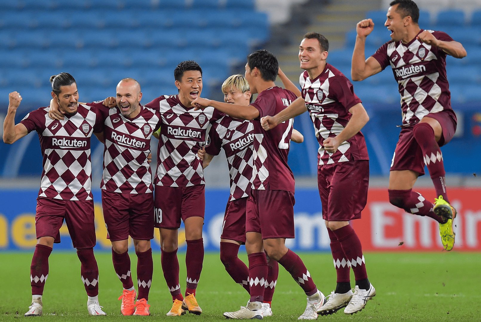 关键时刻足总杯焦点战，罗马豪取连胜，赛场秩序良好，球队文化再被提及的简单介绍