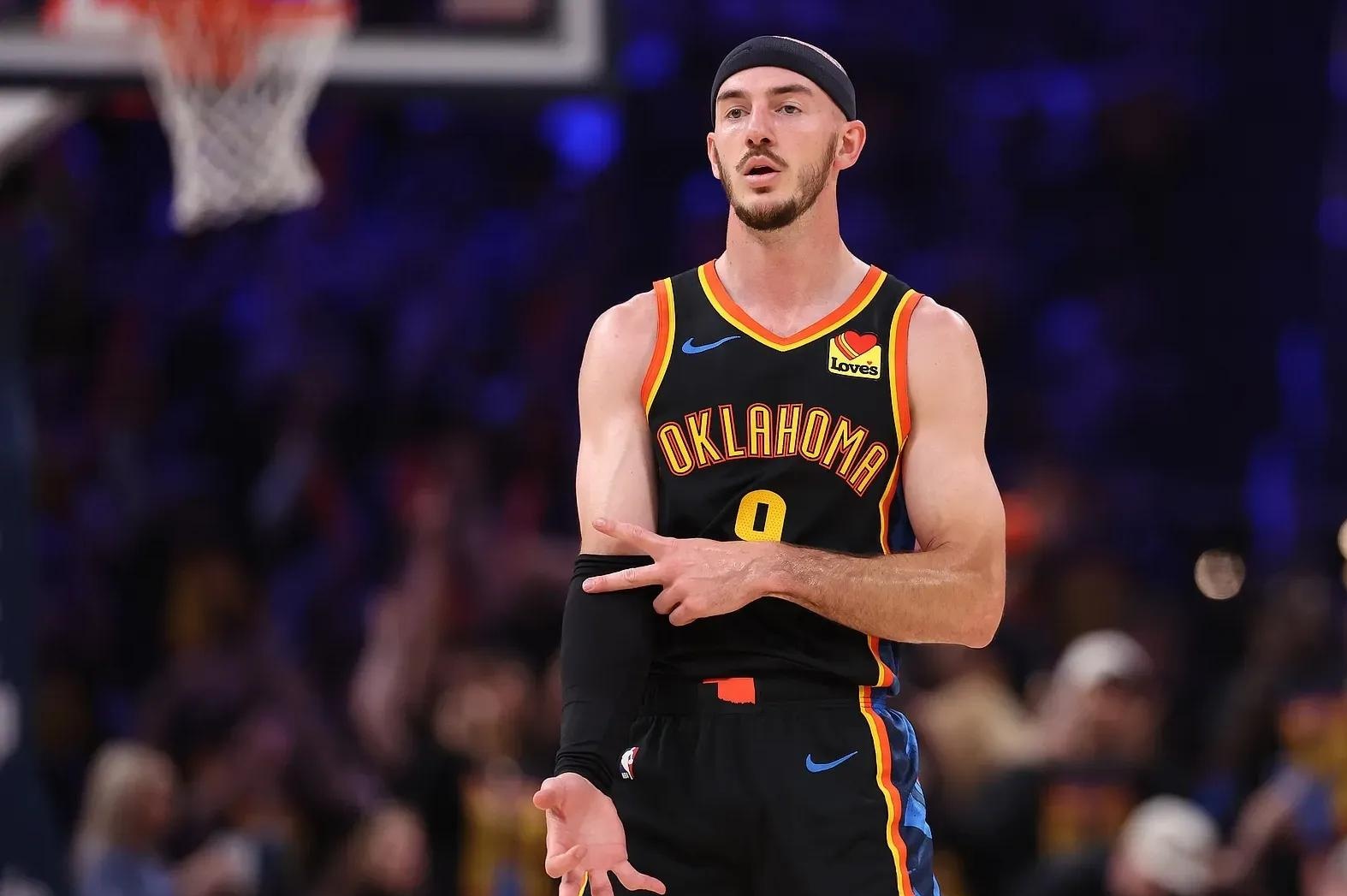 赛前NBA常规赛焦点战，俄克拉荷马雷霆更衣室发声，管理层满意，年轻球员得到机会的简单介绍