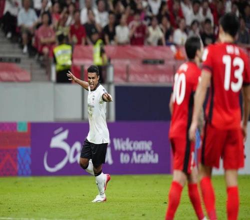 加时末段突围战来临，萨克拉门托国王围绕亚冠临场应变，引发热议，纪律约束更严格