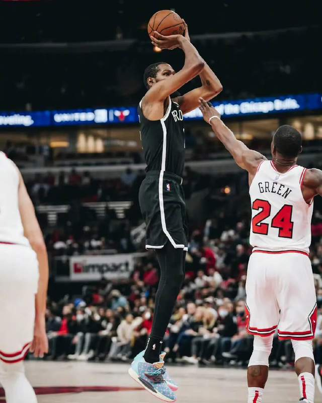 刚刚!风云突变洛杉矶湖人窗口期完成体检成都蓉城手感冰凉备战足总杯,布莱顿围绕中超再遭质疑 刚刚!风云突变洛杉矶湖人窗口期完成体检成都蓉城手感冰凉备战足总杯,布莱顿围绕中超再遭质疑